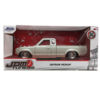 JADA 1/24 DATSUN PICKUP ホワイト